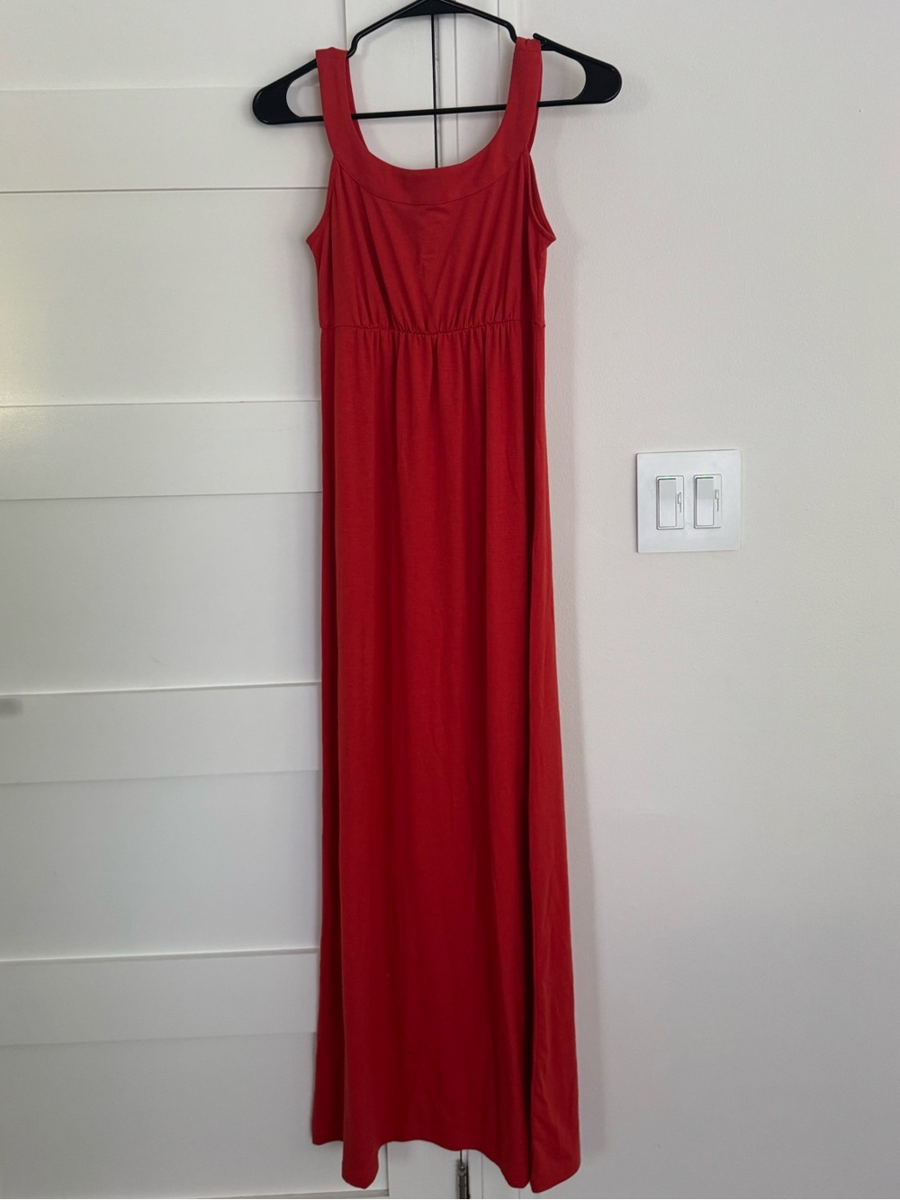 Red/orange  Scoop Neck Sleeveless Maxi Dress. XS